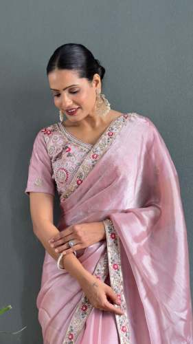 Latest Tranding Burberrry Silk Saree With Beautiful Handwork Border Lace Work