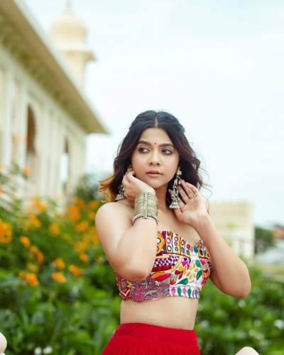 PRESENTING NEW DESIGNER PRINTED LAHENGA CHOLI
