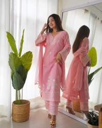 Pure Soft Maska Embroidered Suit 