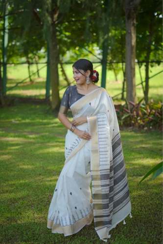 SOFT LINEN COTTON SAREE WITH CLASSIC THREAD WORK
