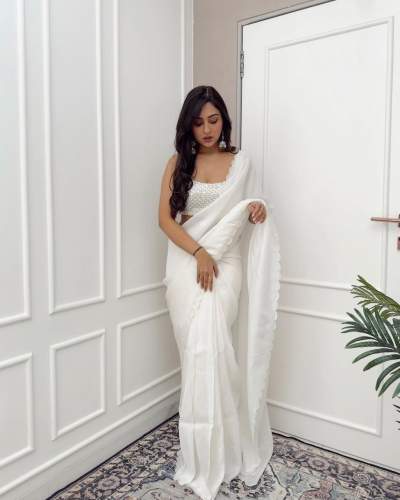 Pretty Chiffon With Arco Work Saree 