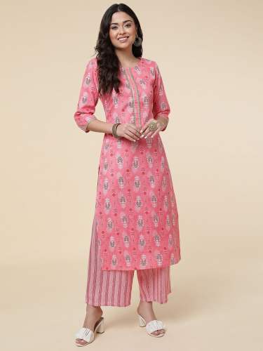 Stylish New Poly Cotton Kurti Plazzo Set With Foil Print 