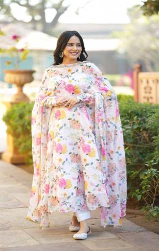 White Color Fox Georgette Printed Kurti With Dupatta