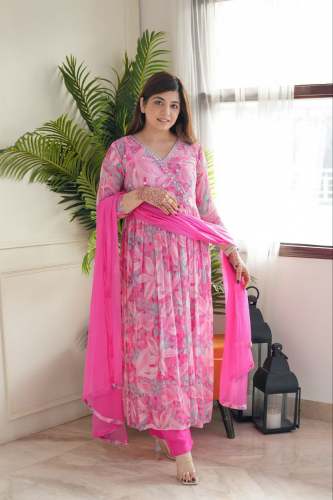 Women Floral Print Flared Kurta with Pants & Dupatta