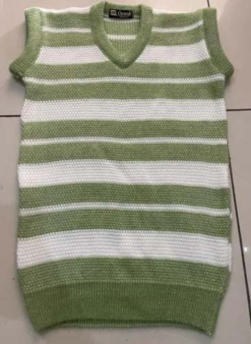 Sleeveless Kids Wool Sweater by A M Oswal Hosiery