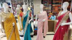 Ladlee saree logo icon