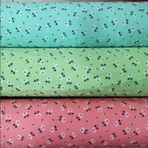 Siya Knit Fab in surat - supplier 130 GSM Matty Printed Fabric , 180 GSM  metty Polyester Lycra Fabric gujarat