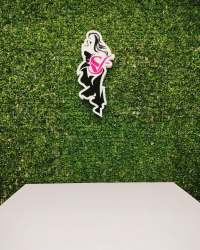 Veni Fashion Studio logo icon