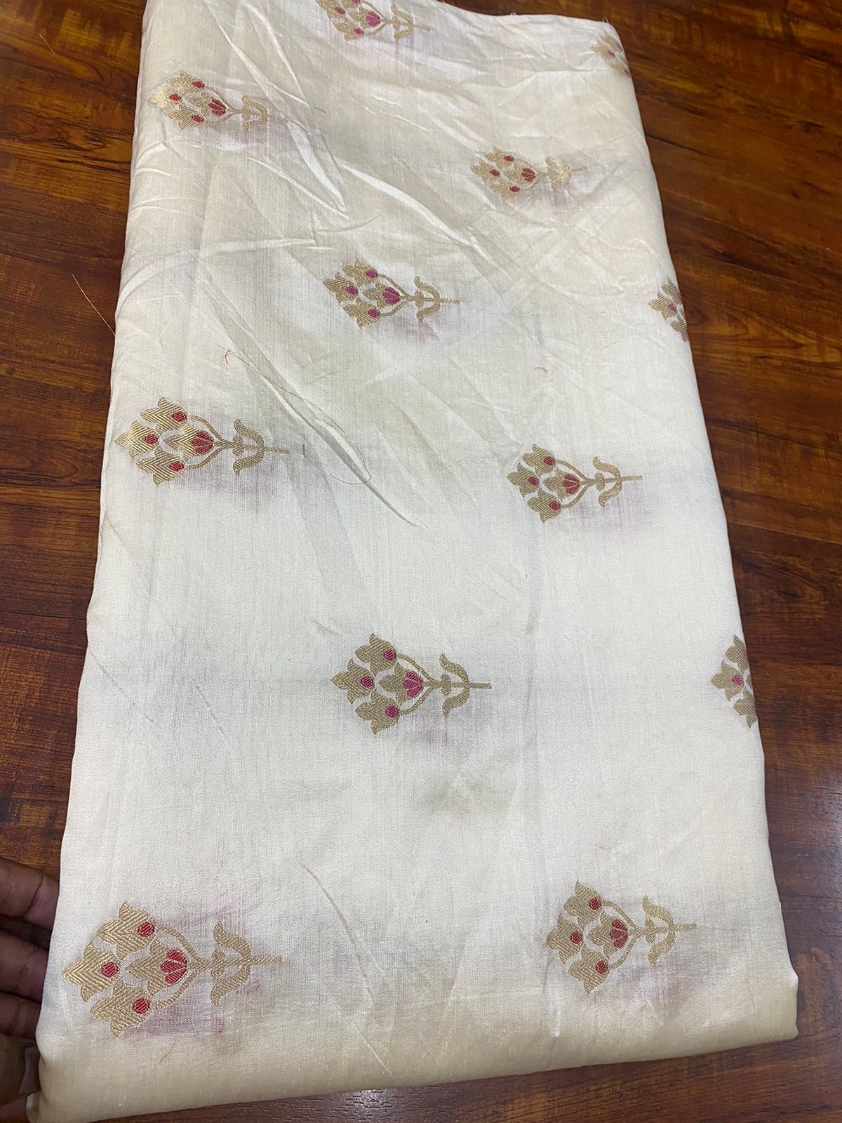 100% Pure Chiniya Silk Fabric by Banarasi Culture