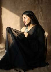 Black Mulmul Cotton Saree With Black Tassels