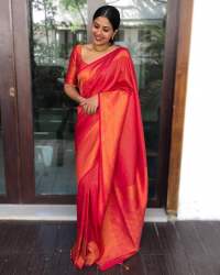 Beautiful Red Kanjivaram Silk Saree With Blouse