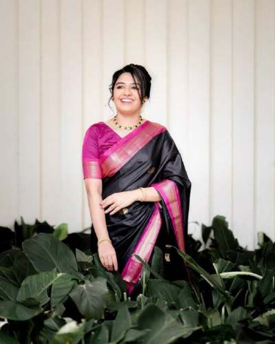Best Quality Banarasi Soft Silk Saree by Esomic 