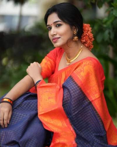 Blue Woven Kanjivaram Wedding Saree With Blouse