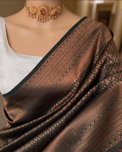 Outstanding Green Banarasi Kanjivaram Silk Saree With Blouse
