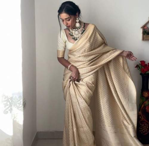 White & Golden Zari Woven Kanjivaram Saree With Blouse