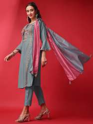   *Women Embroidered Viscose Rayon Slub kurta set*
