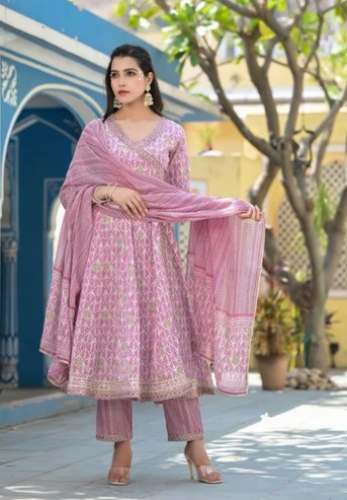 Jaipuri Cotton Kurti Pant Dupatta Set by Meru Creation