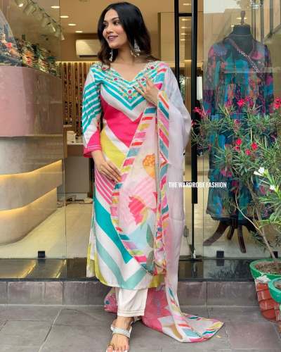New Arrival Mehera Chinon Suit With Fancy Neck
