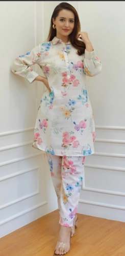 Women Casual Wear White Linen Flower Printed Cord Set