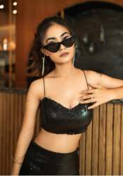 Ladies Black color reversible sequin top