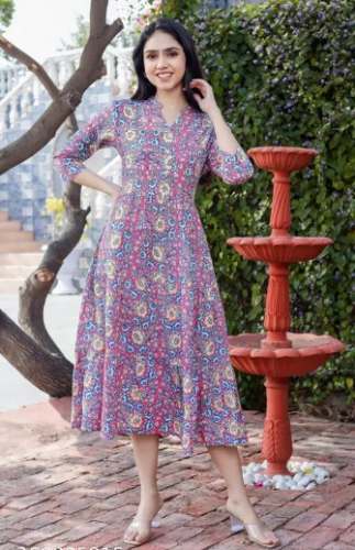 Ladies Casual Printed Collar Neck Kurtis by Vastrini Collection