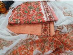 Casual Wear Embroidery Cotton Unstitched Suits For Women 