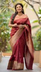 Ladies Amazing Cotton Silk Saree With Fancy Blouse