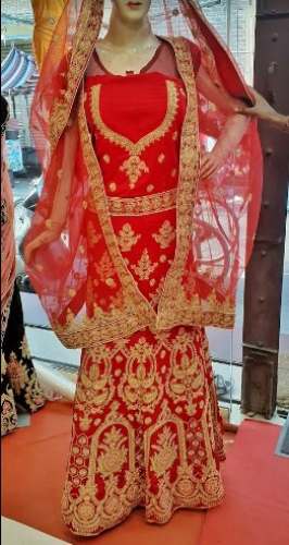 Hot red sales bridal lehenga