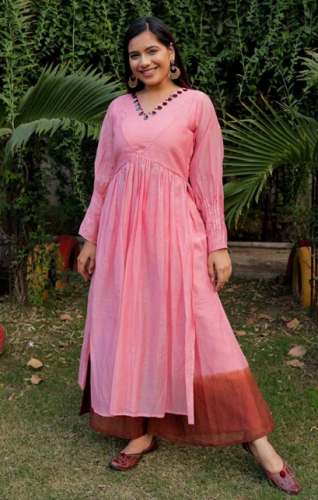 Buy Chanderi Pink Kurti By Shaily Retails by Shaily Retails