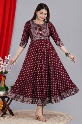 Foil Print 14 kg Rayon Maroon  Colour Gown 