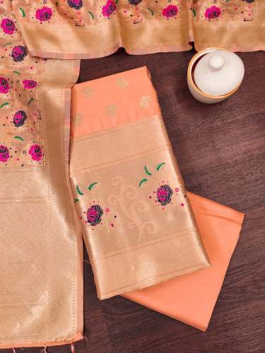  BANARASI SILK UNSTICH SUIT.