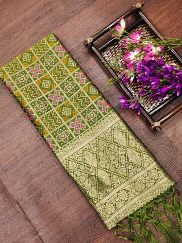 MAHENDI BANARASI SILK DUPATTA WITH BANDHANI STYLE