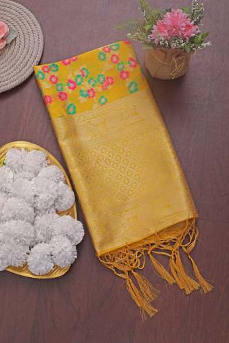 YELLOW BANARASI SILK FLOWER PATTERN DUPATTA 
