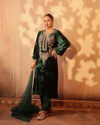 Heavy Viscous Velvet Premium Set With Heavy Embroidery Sequence Work