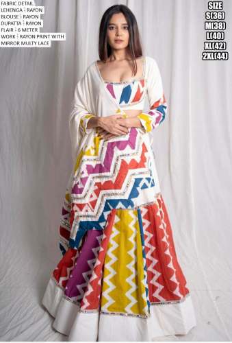 D LAHENGA CHOLI