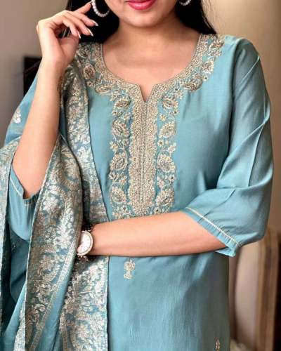 Fresh Arrival Premium Product Embrodairy Stright Kurta Set