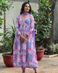Women Embroidered Printed Muslin kurta set