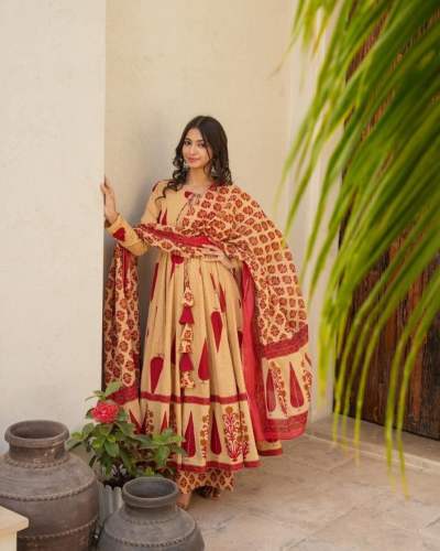 New Lunching Anarkali Kurti With New Style Saganeri Print by Shree Radhe Krishna Creation