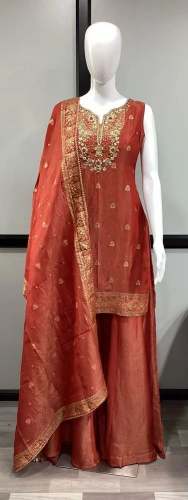 Women Ethnic Suits Manufacturing by Mani Fashion