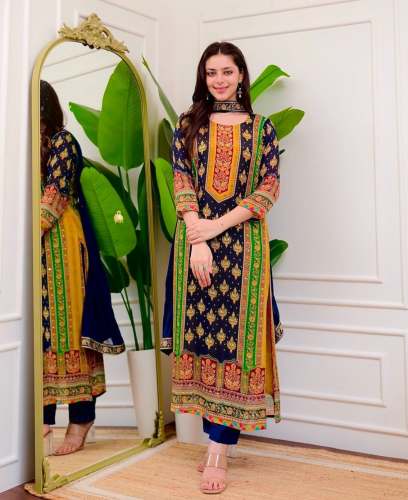 Beautiful Lvory Pakistani Suit 