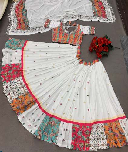  SB06LEHENGA CHOLI