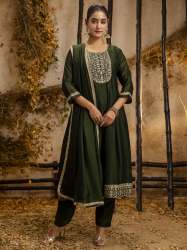 Green Women's Embroidered Silk Blend Anarkali Kurta Pant With Dupatta Set 