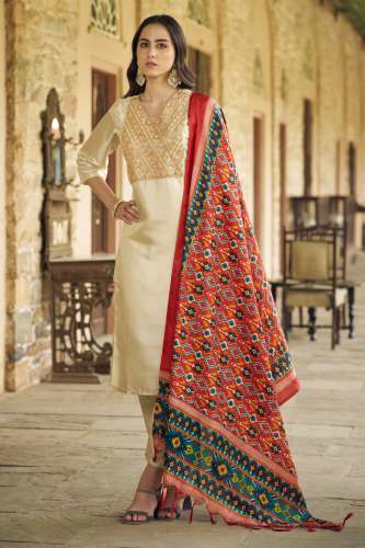 Maya Women Kurta and Trousers Pant Set Silk Blend