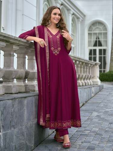 Res Women Silk Blend Kurta Pant Dupatta Set manufaturer