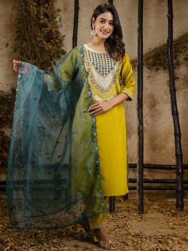 PPTOSS RETAIL PRIVATE LIMITED Shenha Women's Embroidered Viscose Rayon Calf Length Straight Kurta Trouser with Dupatta Set