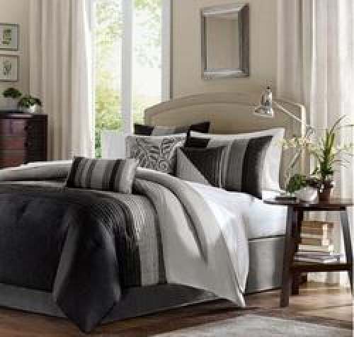 Berry Impex Industries Modern Comforters