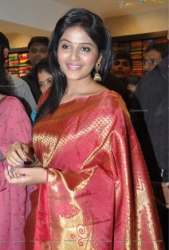 Trendy Designer Handloom Pure Silk Saree For Women