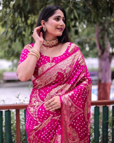 Pink Georgette Festival Bandhani Saree buy online -