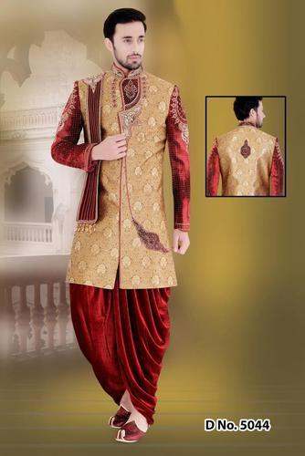 Sherwani by Pooja Garment