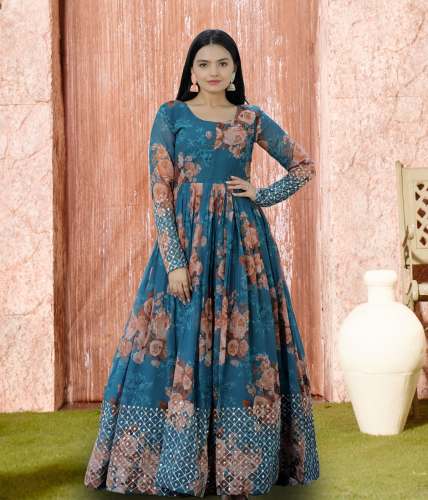 Rajnigandha Gown With Flower Designe 